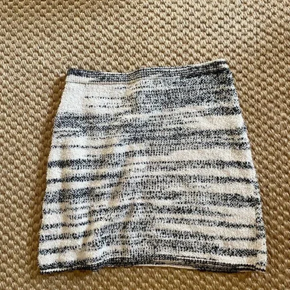 J. Crew Black and White Knit Set - Picture 7 of 7